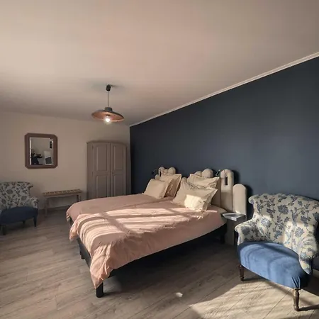 De La Grand'cour * Frampas